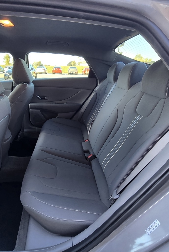 Hyundai Elantra  2023