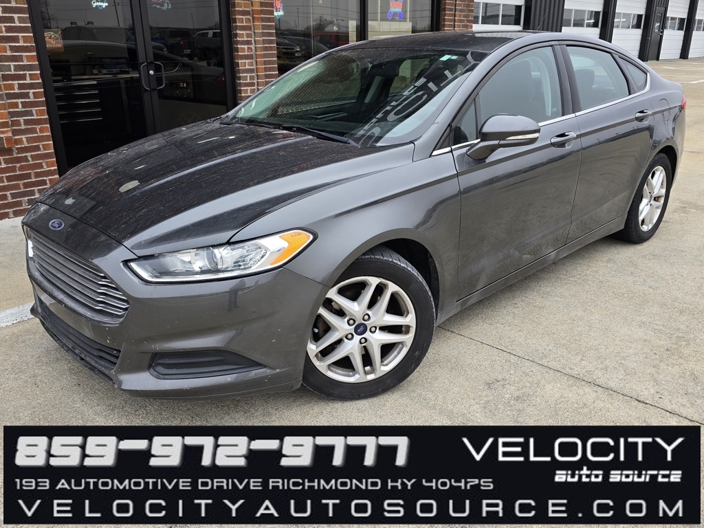2016 Ford Fusion SE