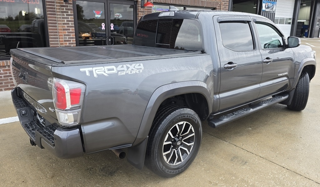 2022 Toyota Tacoma TRD Sport V6 photo 4