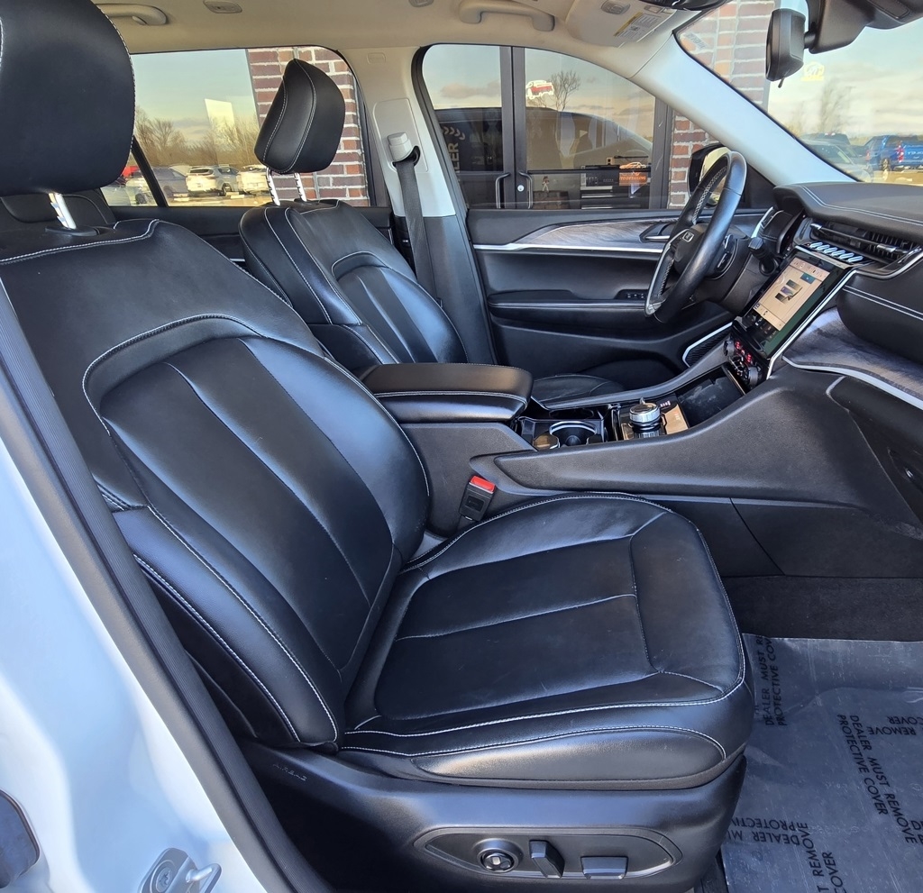 Jeep Grand Cherokee  2021