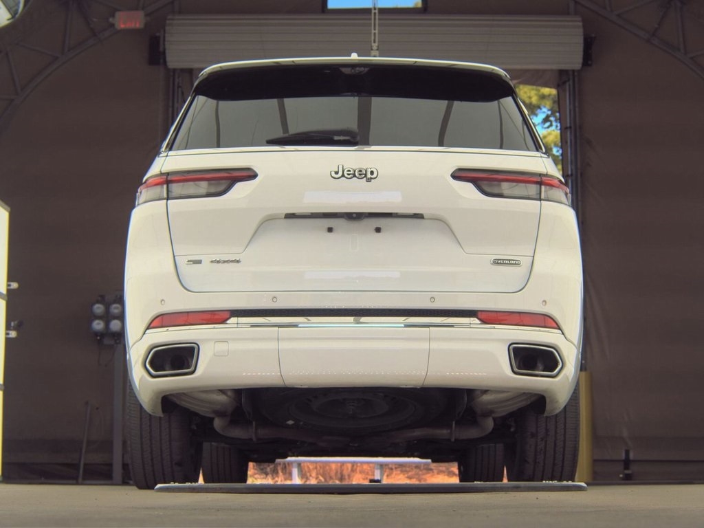 2021 Jeep Grand Cherokee Overland photo 2