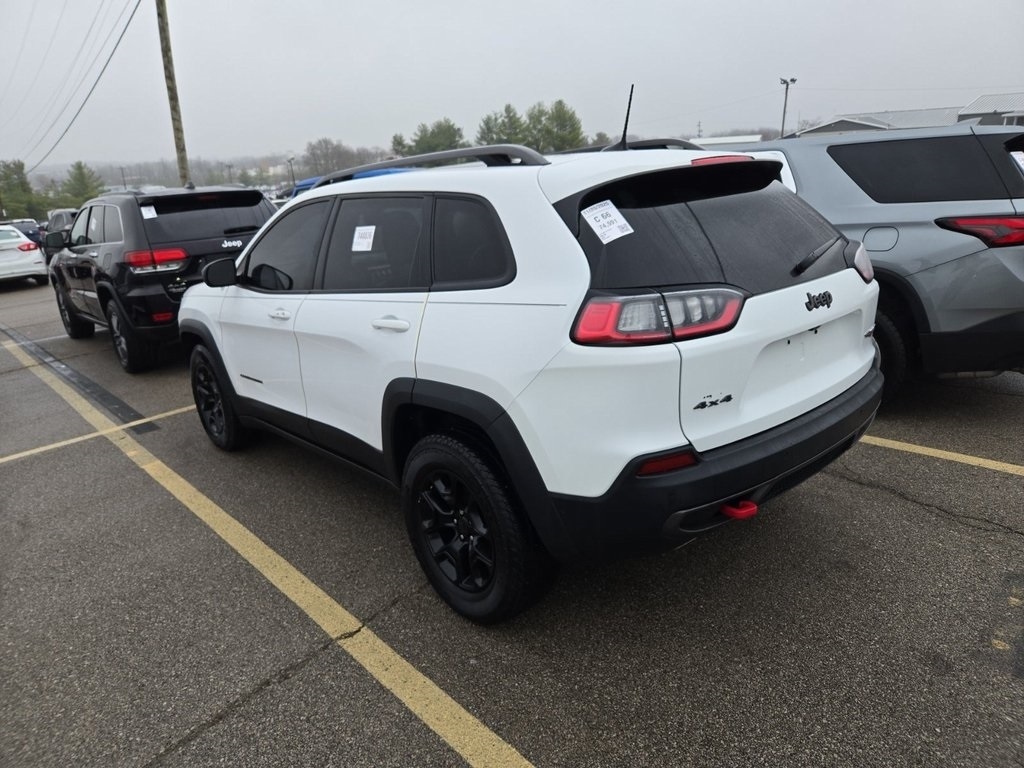 2019 Jeep Cherokee Trailhawk photo 2