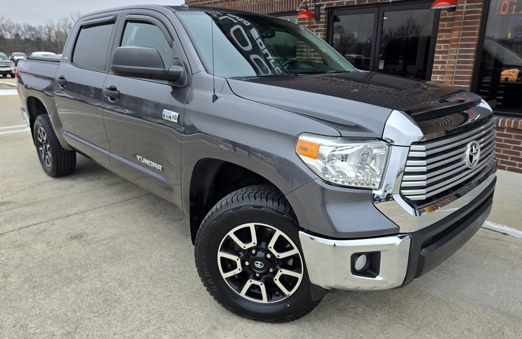 Toyota Tundra  2016