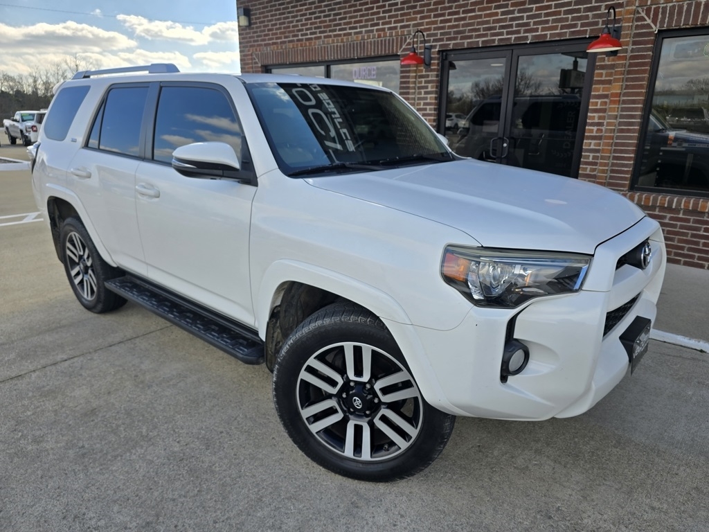 2014 Toyota 4Runner SR5 Premium photo 3