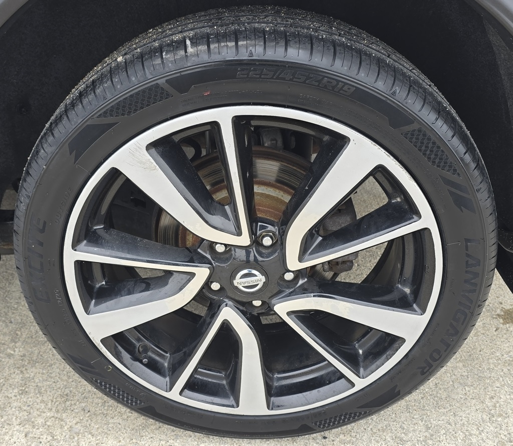 Nissan Rogue Sport  2017