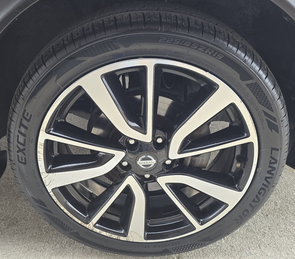 Nissan Rogue Sport  2017