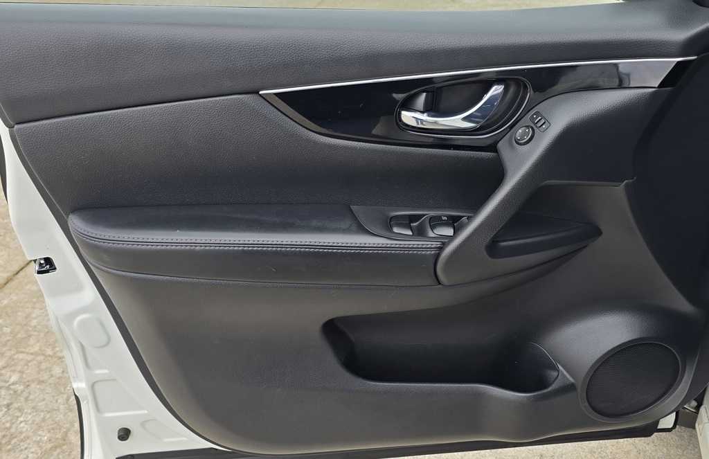 Nissan Rogue Sport  2017