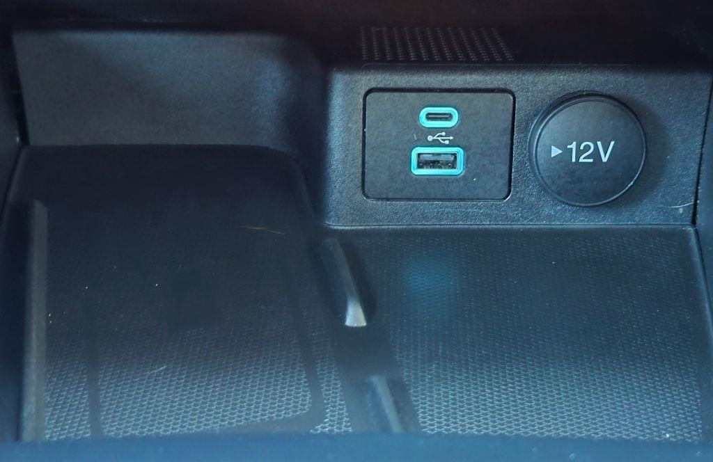 Ford Escape Hybrid  2022