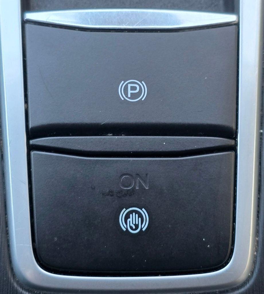 Ford Escape Hybrid  2022