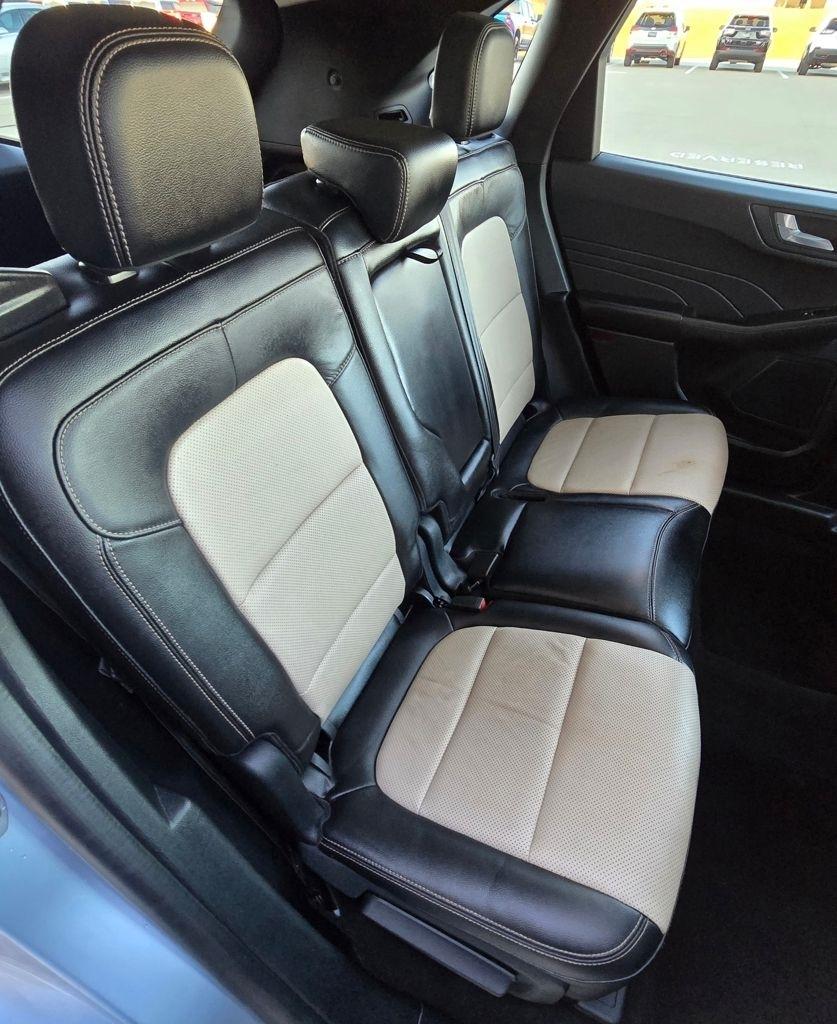 Ford Escape Hybrid  2022