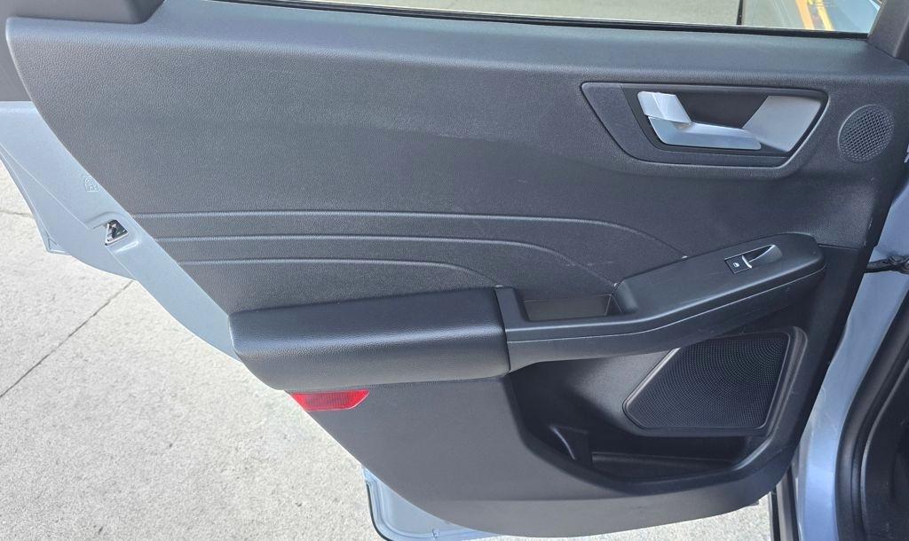 Ford Escape Hybrid  2022