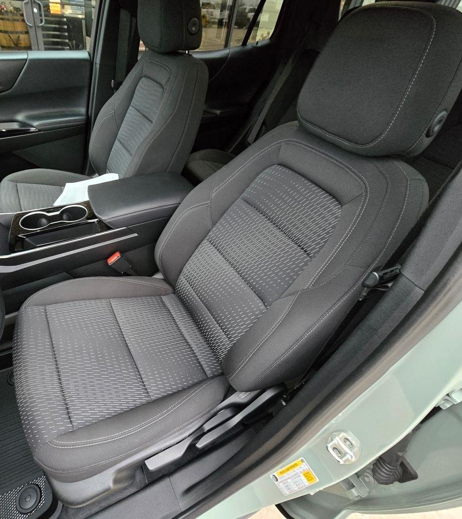 Chevrolet Equinox  2025