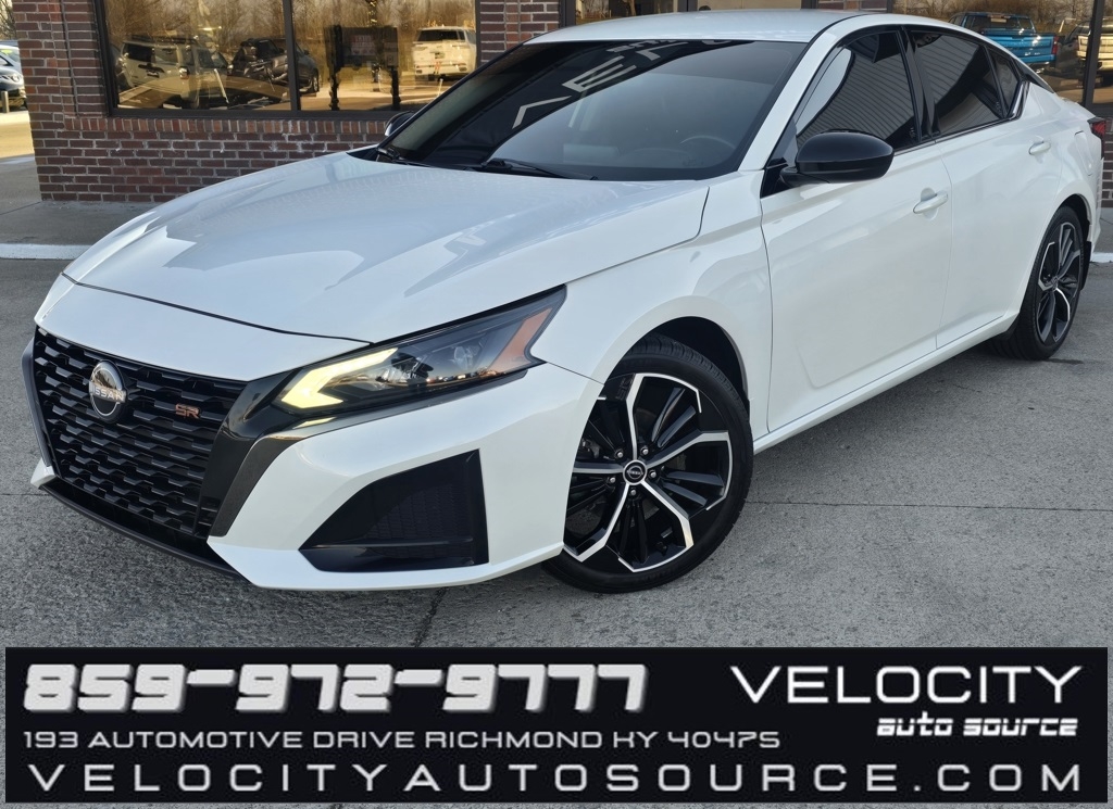 2023 Nissan Altima SR