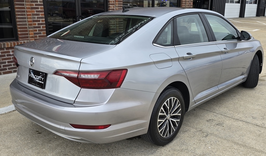 Volkswagen Jetta  2021