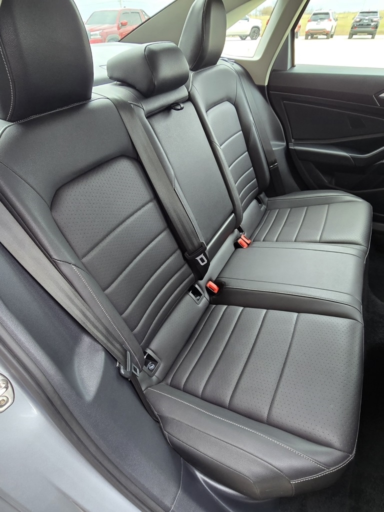 Volkswagen Jetta  2021