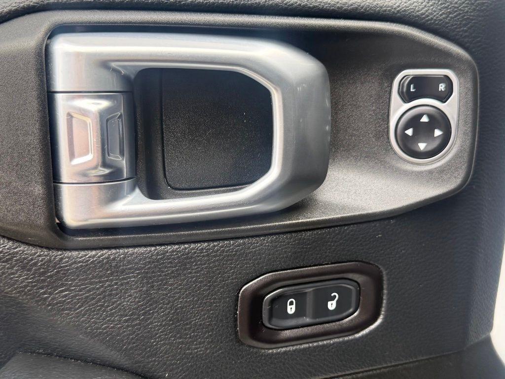 Jeep Wrangler  2018