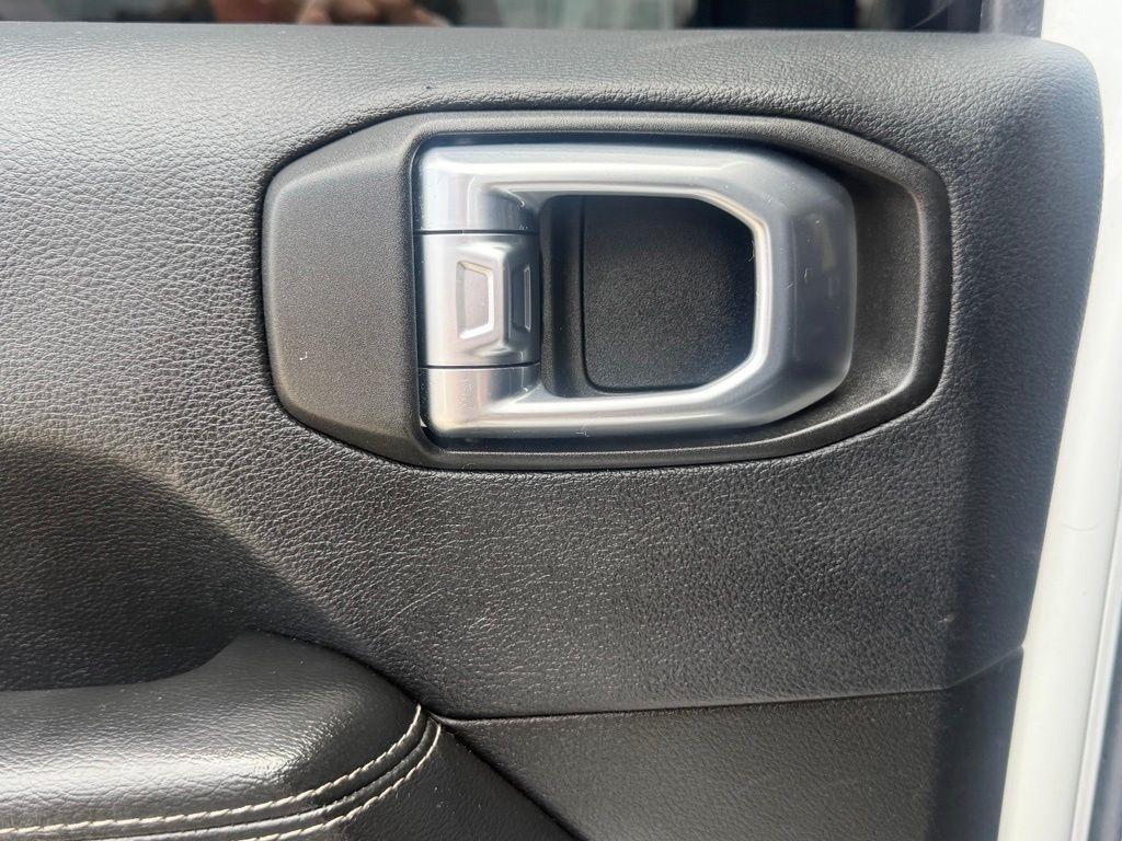 Jeep Wrangler  2018