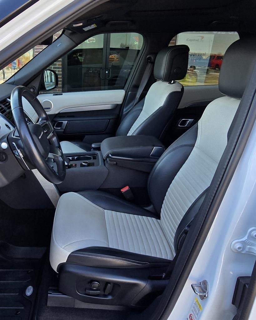 Land Rover Discovery  2023