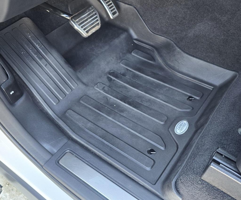 Land Rover Discovery  2023