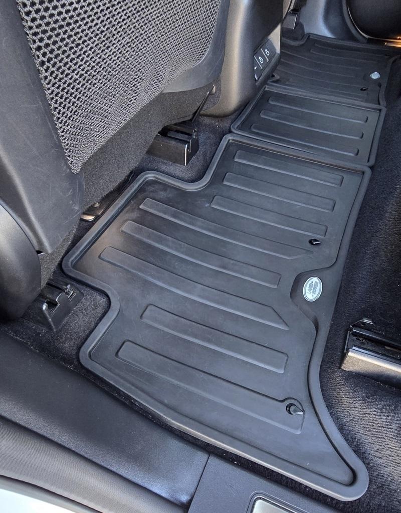 Land Rover Discovery  2023