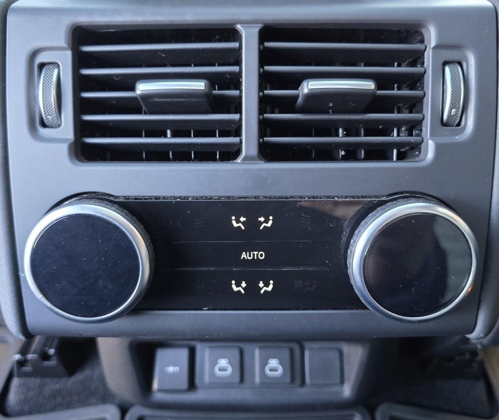 Land Rover Discovery  2023