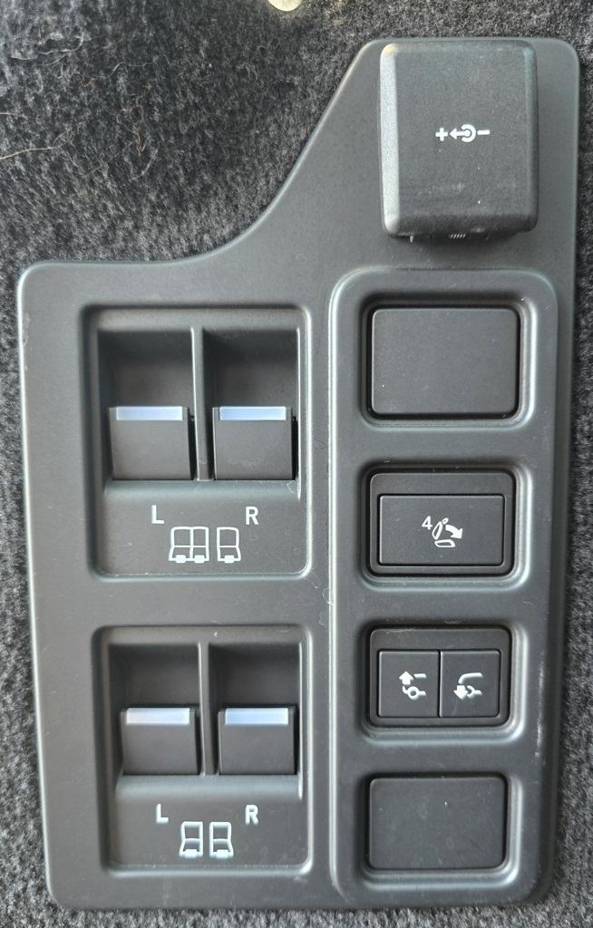 Land Rover Discovery  2023