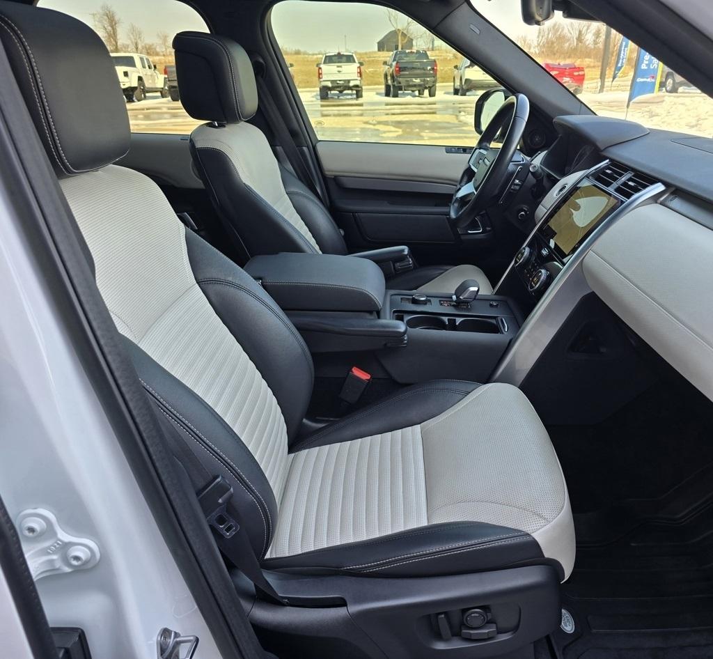 Land Rover Discovery  2023