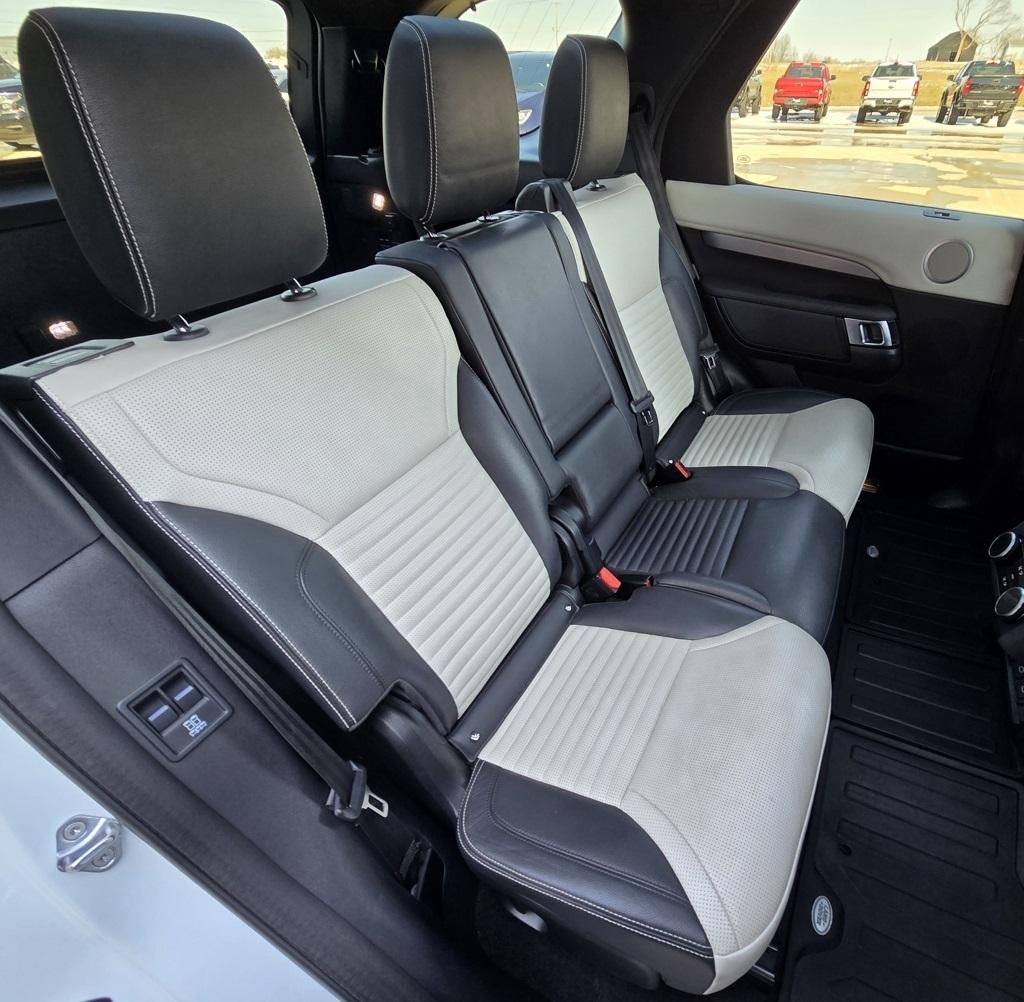 Land Rover Discovery  2023