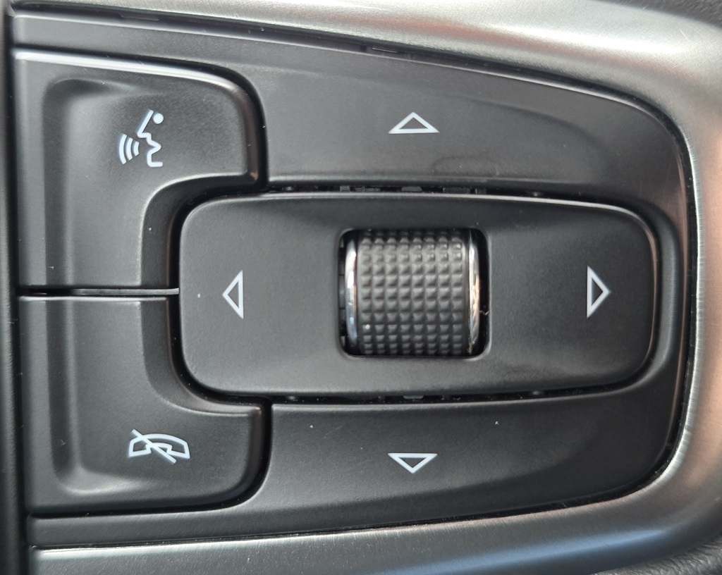 Chevrolet Silverado 1500  2021