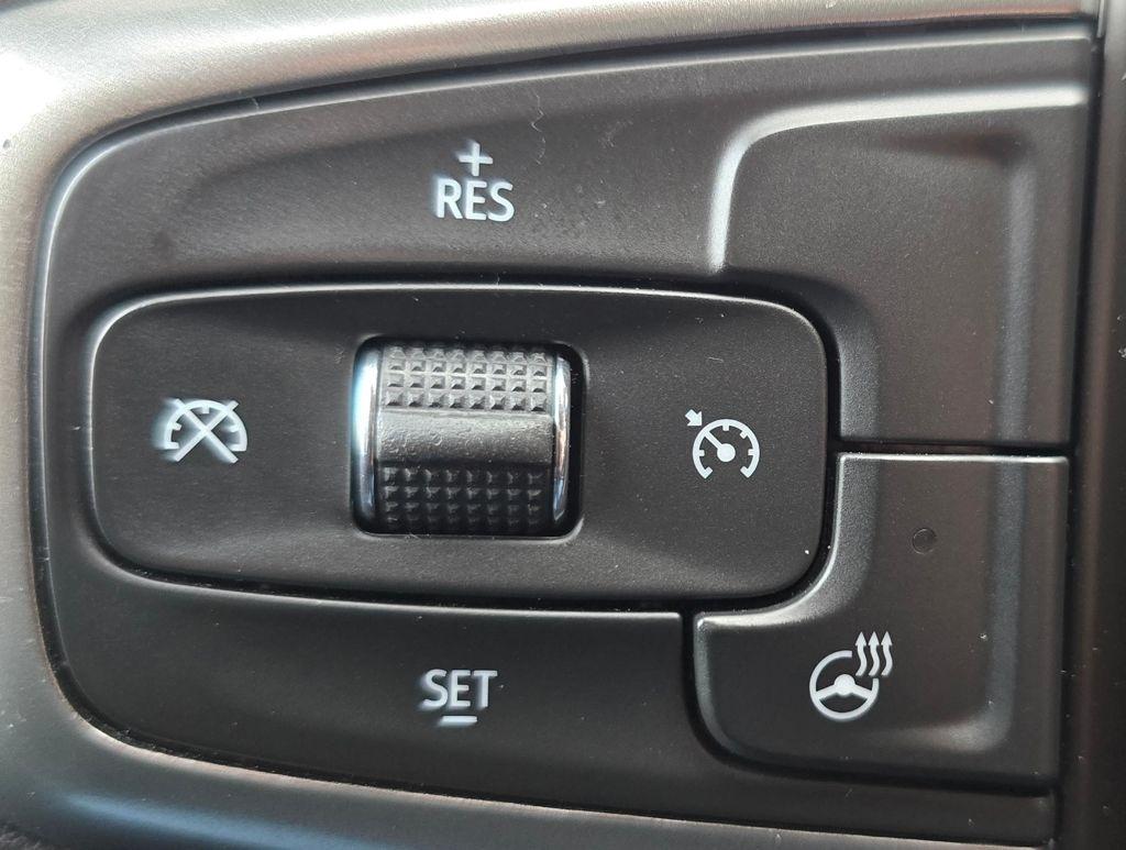 Chevrolet Silverado 1500  2021