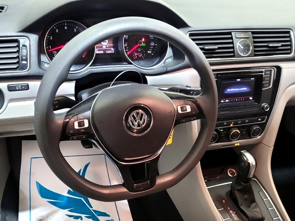 Volkswagen Passat  2017