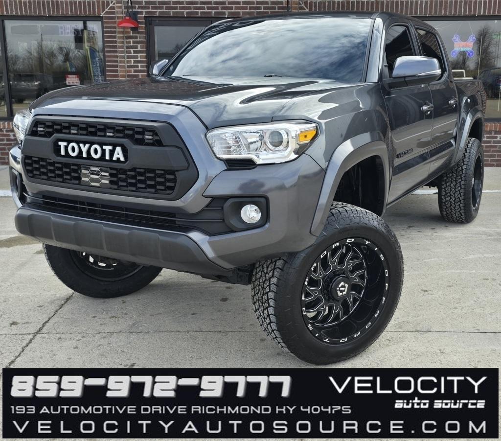 Toyota Tacoma  2021