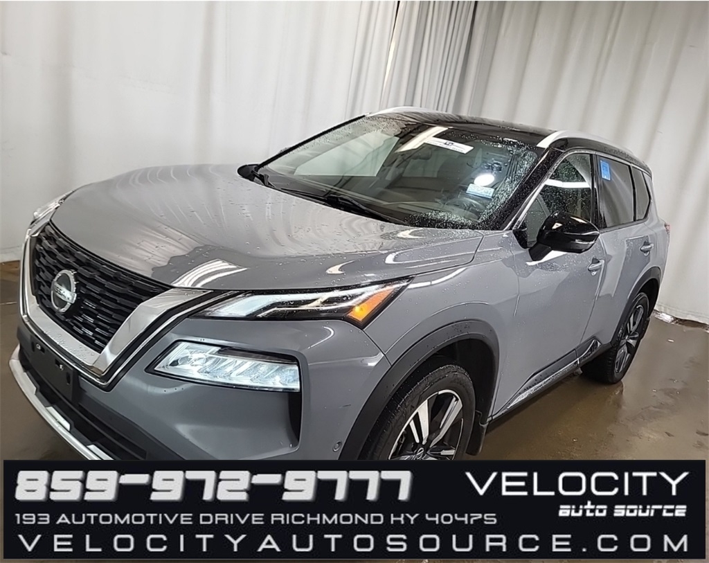 2021 Nissan Rogue Platinum's photo