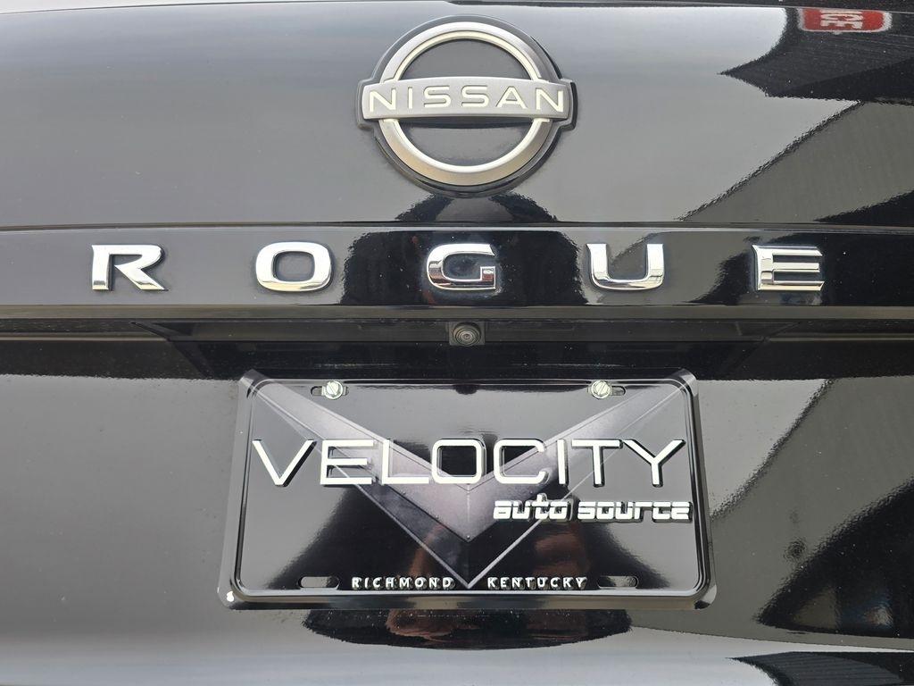 Nissan Rogue  2022