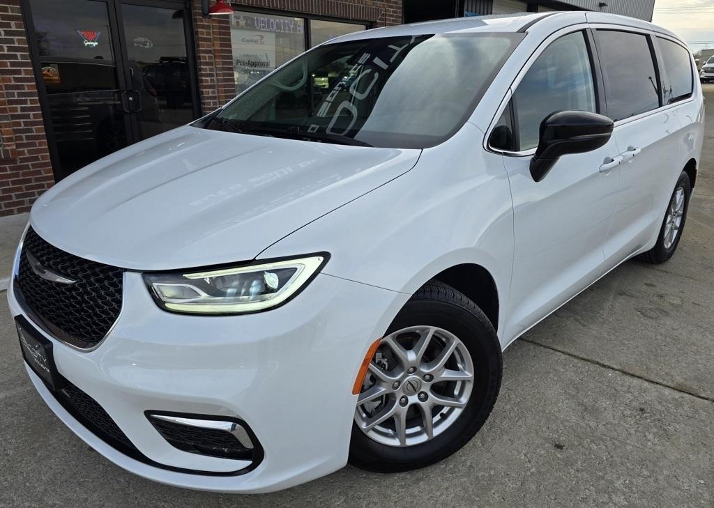 Chrysler Pacifica  2024