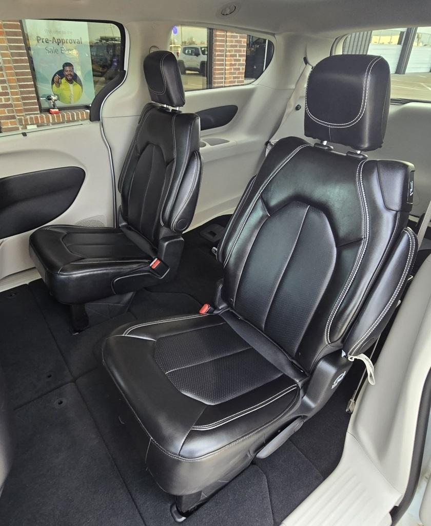 Chrysler Pacifica  2024