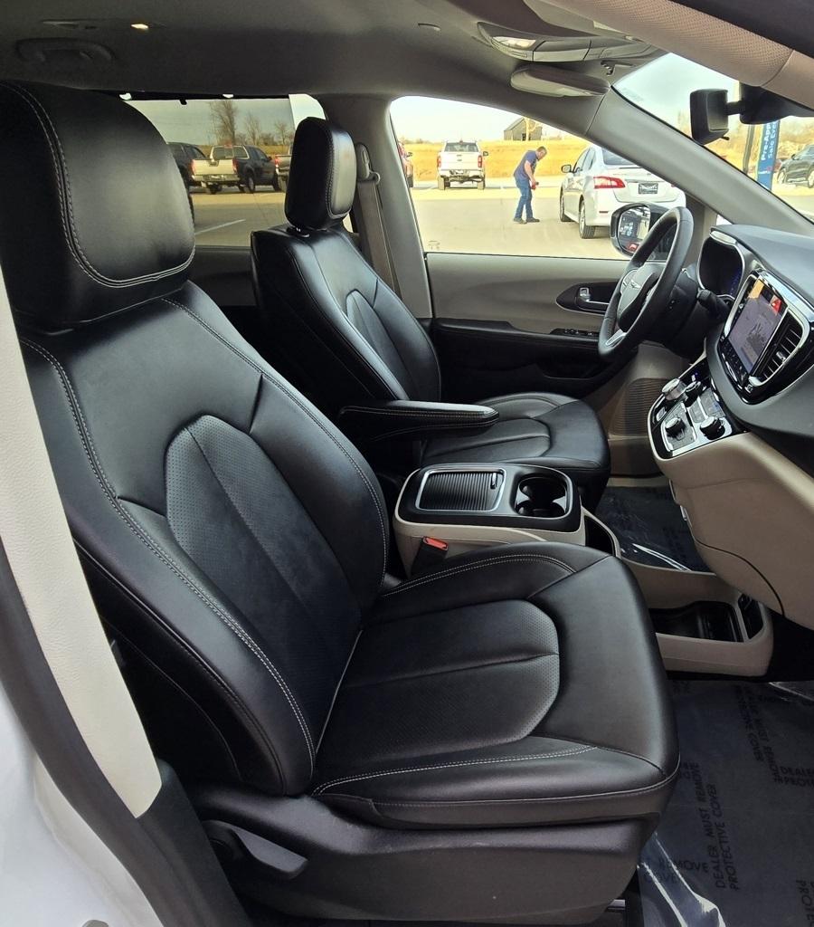 Chrysler Pacifica  2024