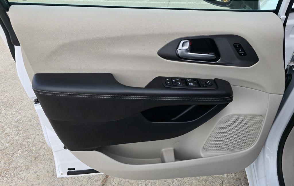 Chrysler Pacifica  2024