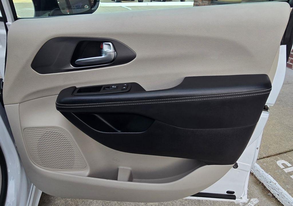 Chrysler Pacifica  2024