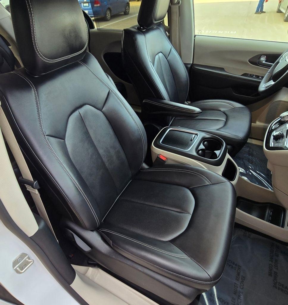 Chrysler Pacifica  2024