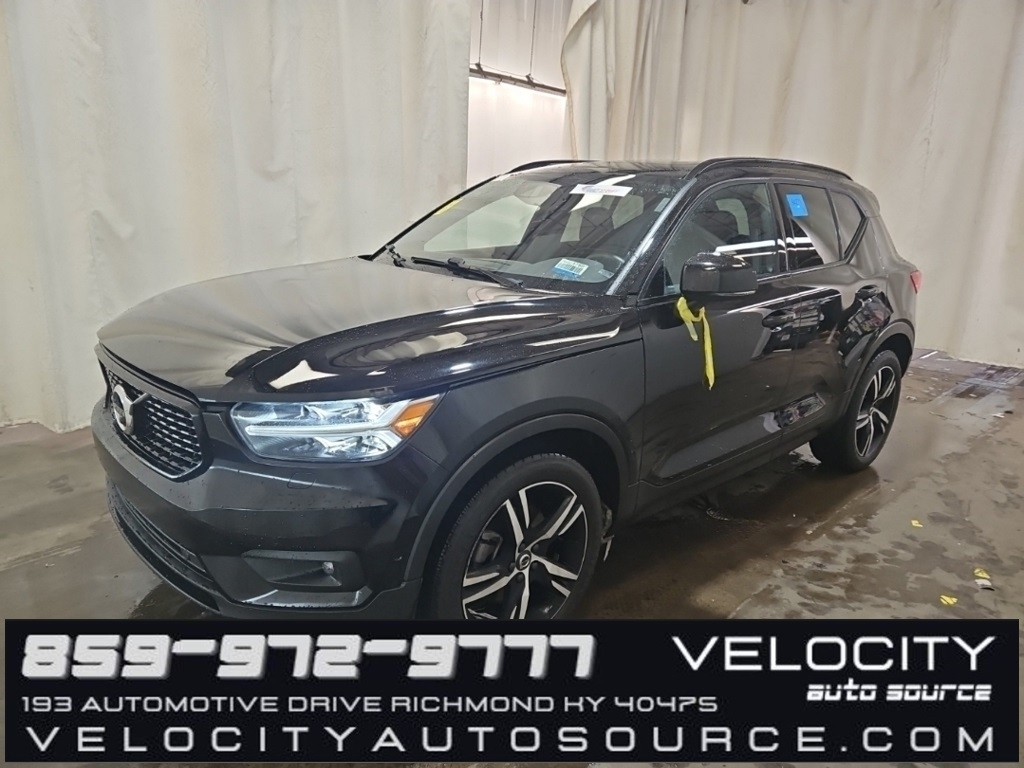 Volvo XC40  2022