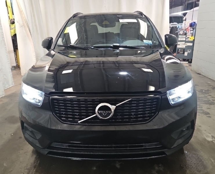 Volvo XC40  2022