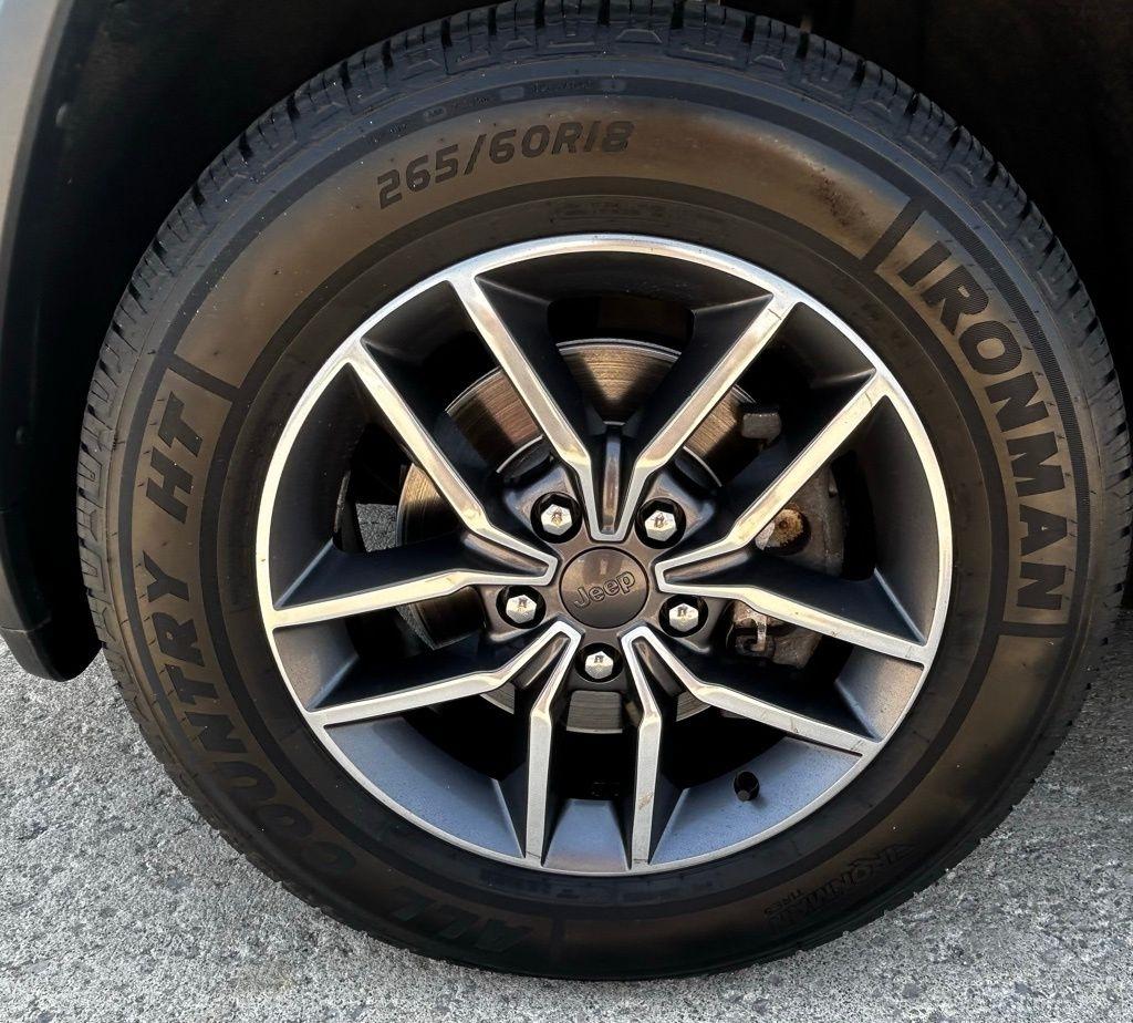 Jeep Grand Cherokee  2020