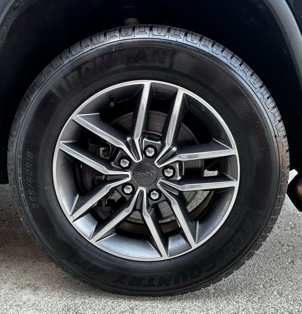 Jeep Grand Cherokee  2020