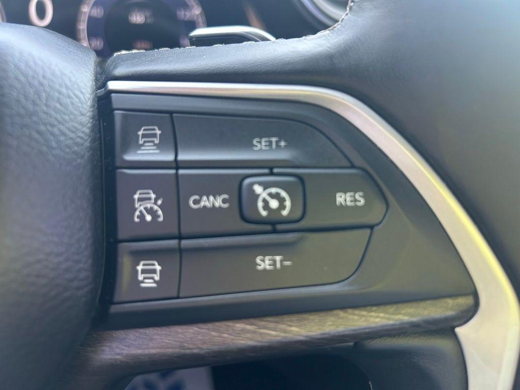 Jeep Grand Cherokee  2021