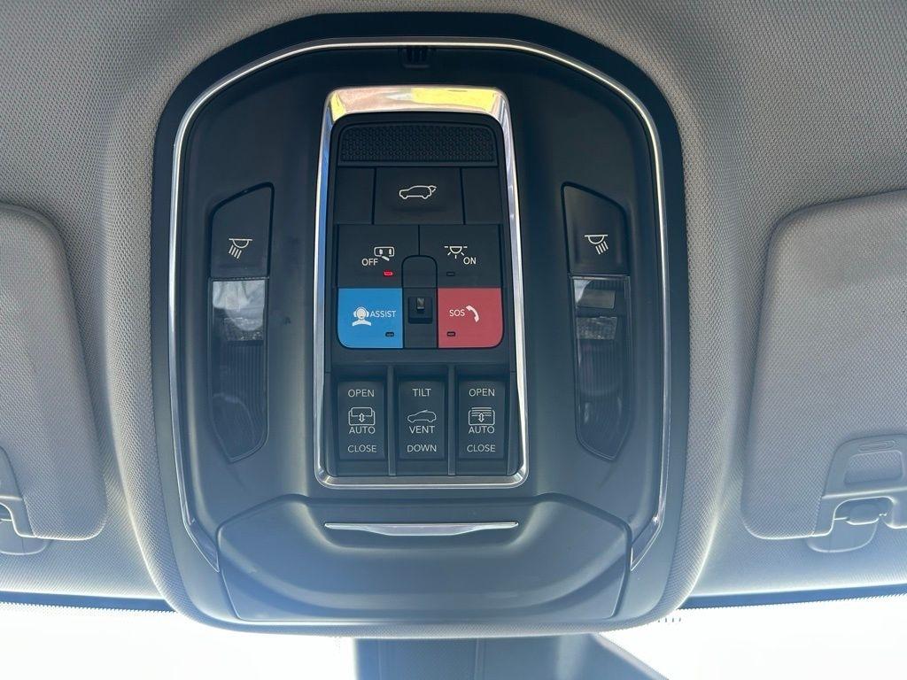 Jeep Grand Cherokee  2021