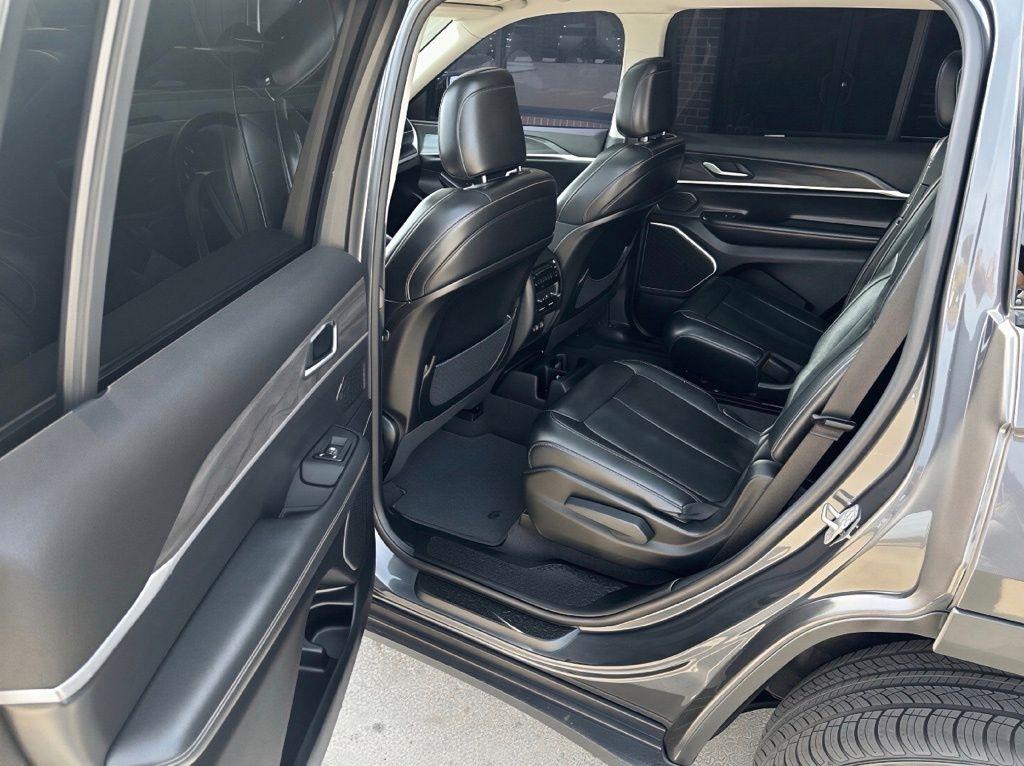 Jeep Grand Cherokee  2021