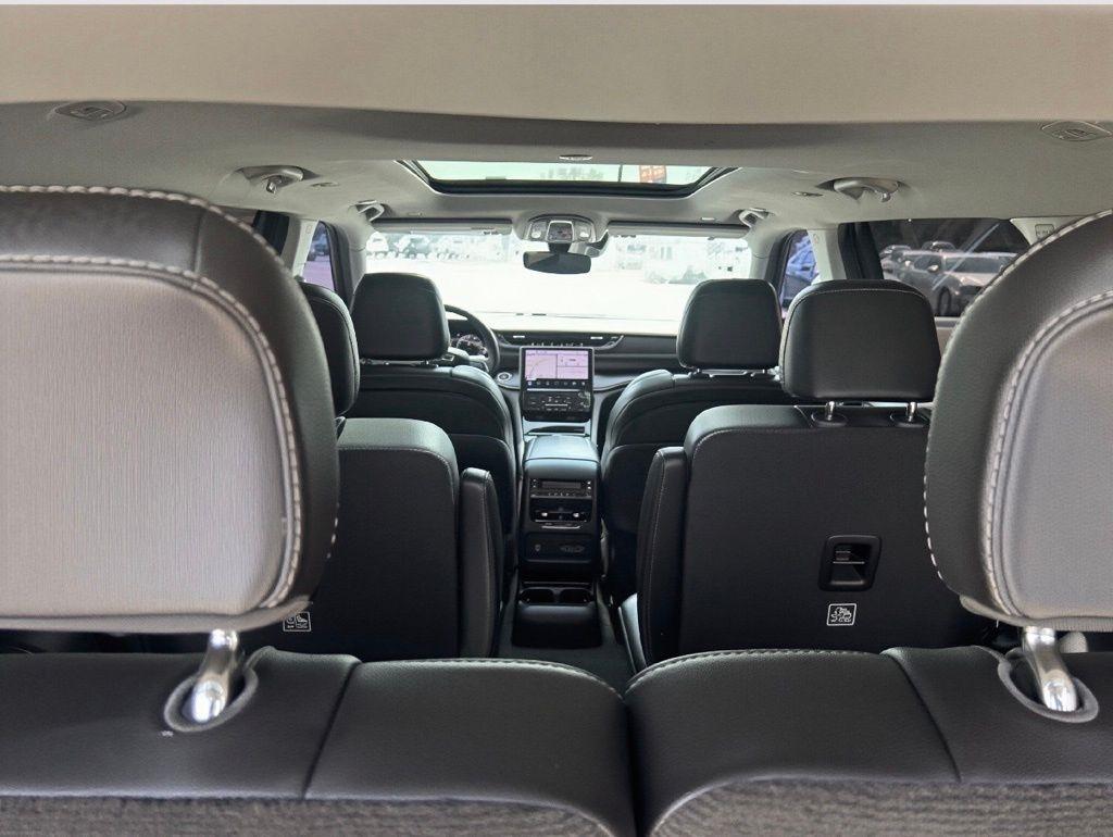 Jeep Grand Cherokee  2021