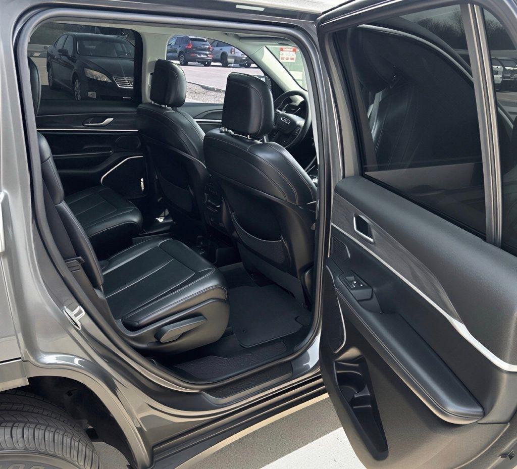 Jeep Grand Cherokee  2021