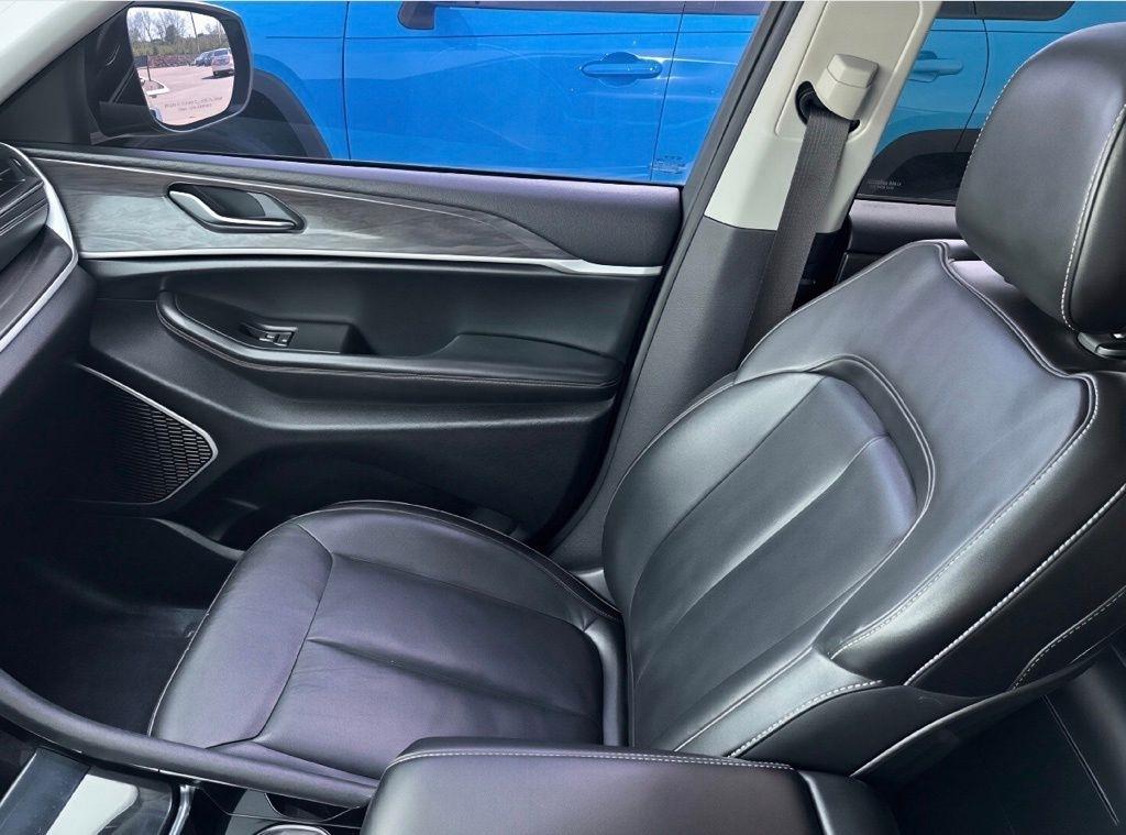 Jeep Grand Cherokee  2021